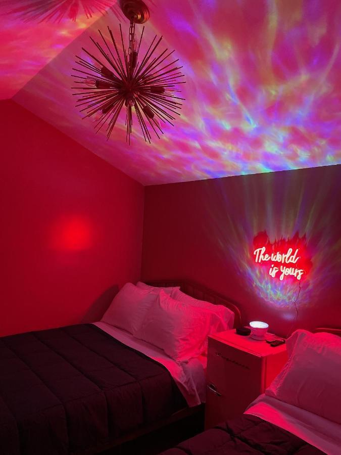Glamping Hollywood Hills - Luxury Tiny House Los Angeles